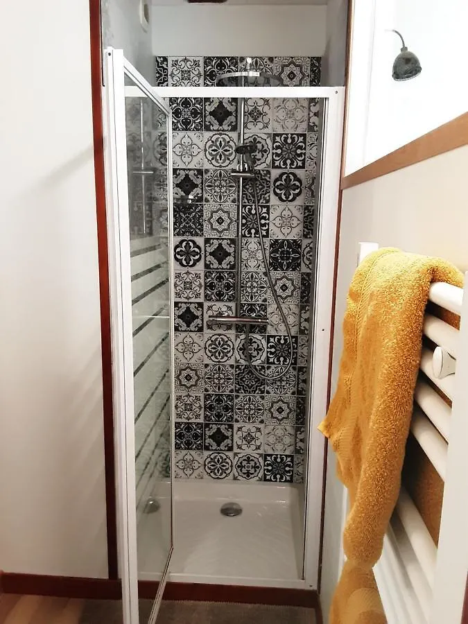 Gite De La Tour Apartment Plancherine